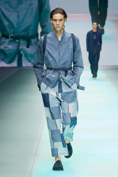 Look 5